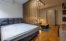 Lumiere Luxe Suites